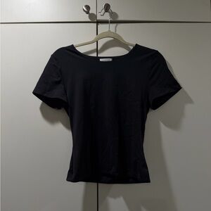 Aritzia Black Short Sleeve Tee